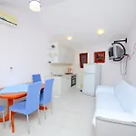 Hrgovic * Rogoznica (Sibenik-Knin)