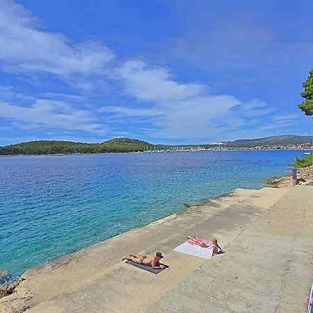Διαμέρισμα Hrgovic *
