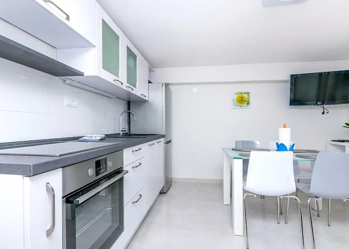 Hrgovic Rogoznica (Sibenik-Knin)